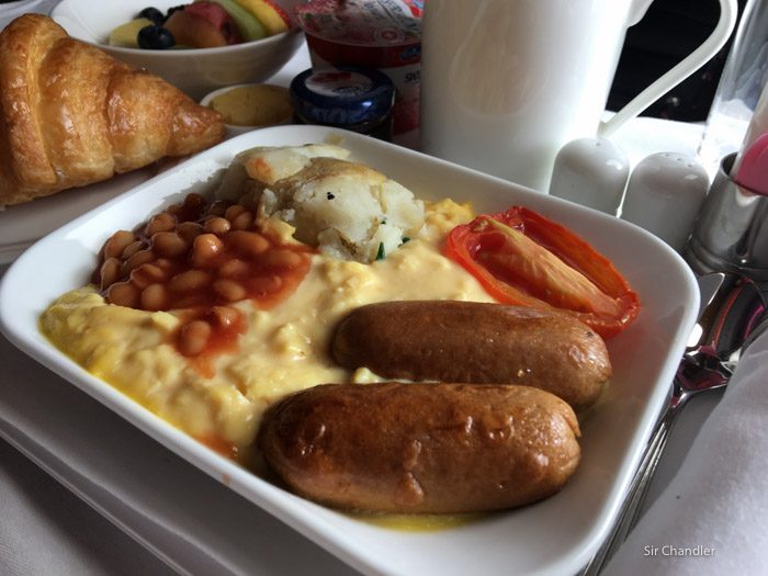 32-desayuno-huevos-emirates