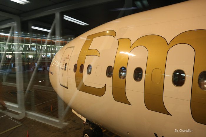 8-777-emirates-ezeiza