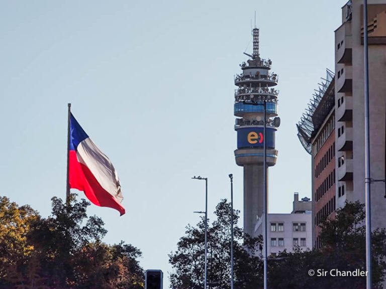 La cámara de diputados de Chile le pide al gobierno suspender el pase de movilidad