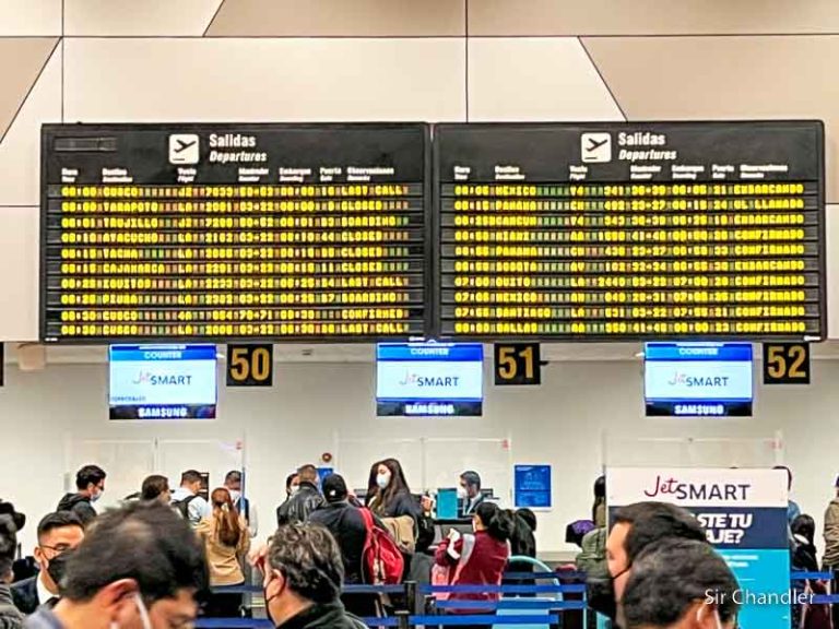 Perú confirmó que saca el doble barbijo de los vuelos en breve