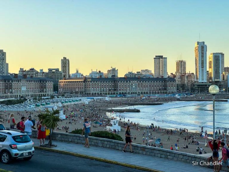 Aerolíneas Argentinas mete vuelo entre Mar del Plata y Montevideo para el verano