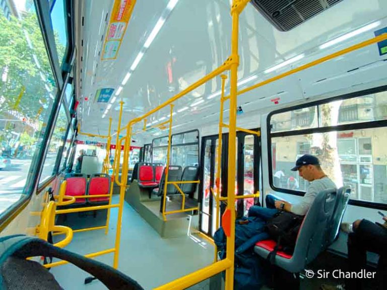 Aeroparque podría tener al colectivo 166 ¿qué pasó con la línea 5 y la conexión a Ezeiza?