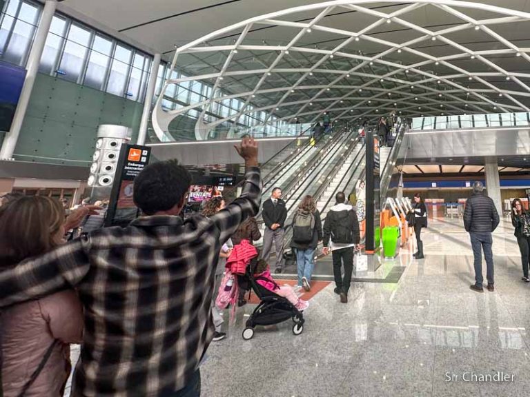 Recorrida por la nueva terminal de partidas de Ezeiza