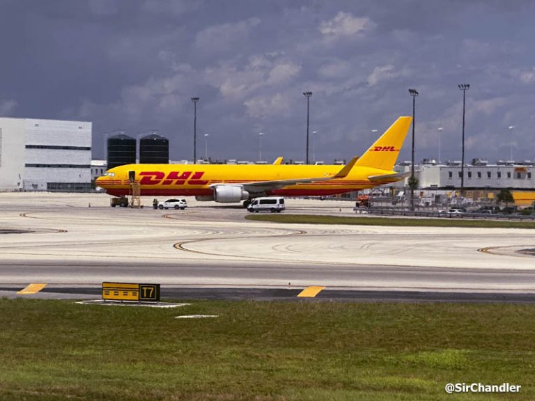 DHL comenzó a mover carga hacia y desde Ezeiza con avión propio