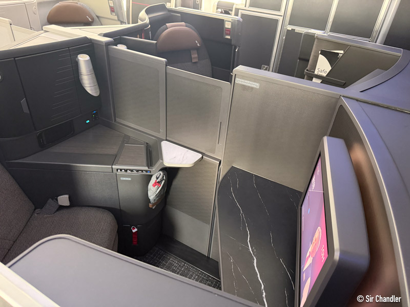 asientos-business-american-airlines-787-puerta